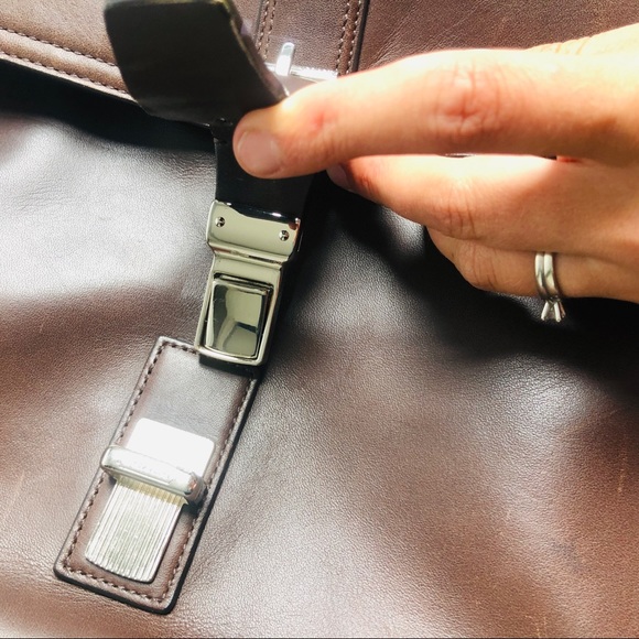 Coach Messenger Bag Brown Leather Laptop Bag - Picture 9 of 9